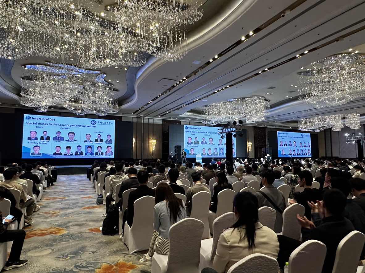 万象城平台分析展·风采|第十六届国际多孔介质学会年会圆满落幕，万象城平台分析闪耀国际舞台